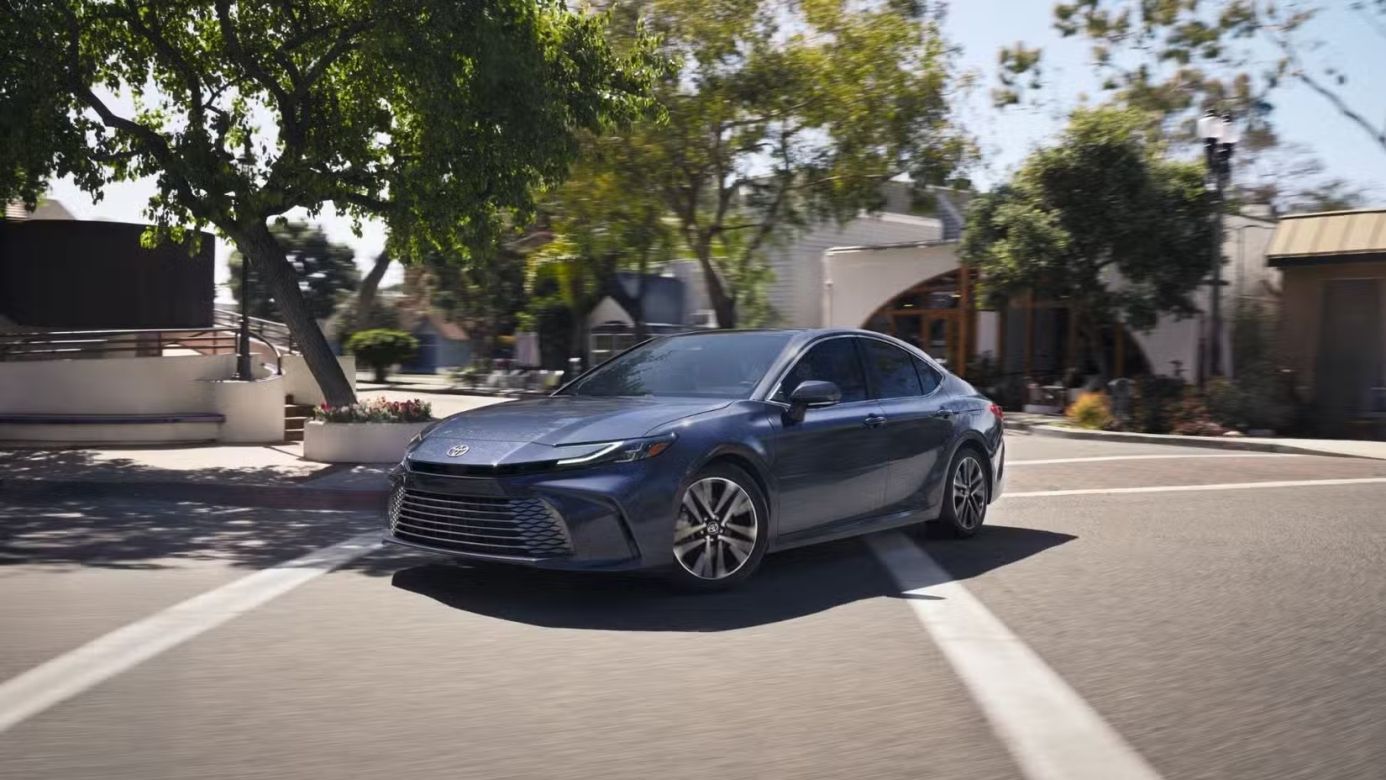 2026_toyota-camry_009.jpg