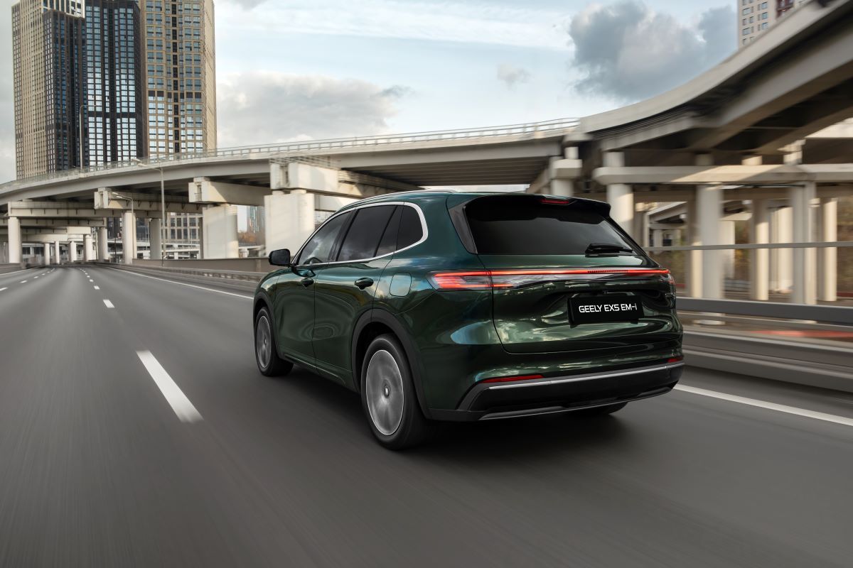 Geely_EX5 EM-i_Green_03.jpg
