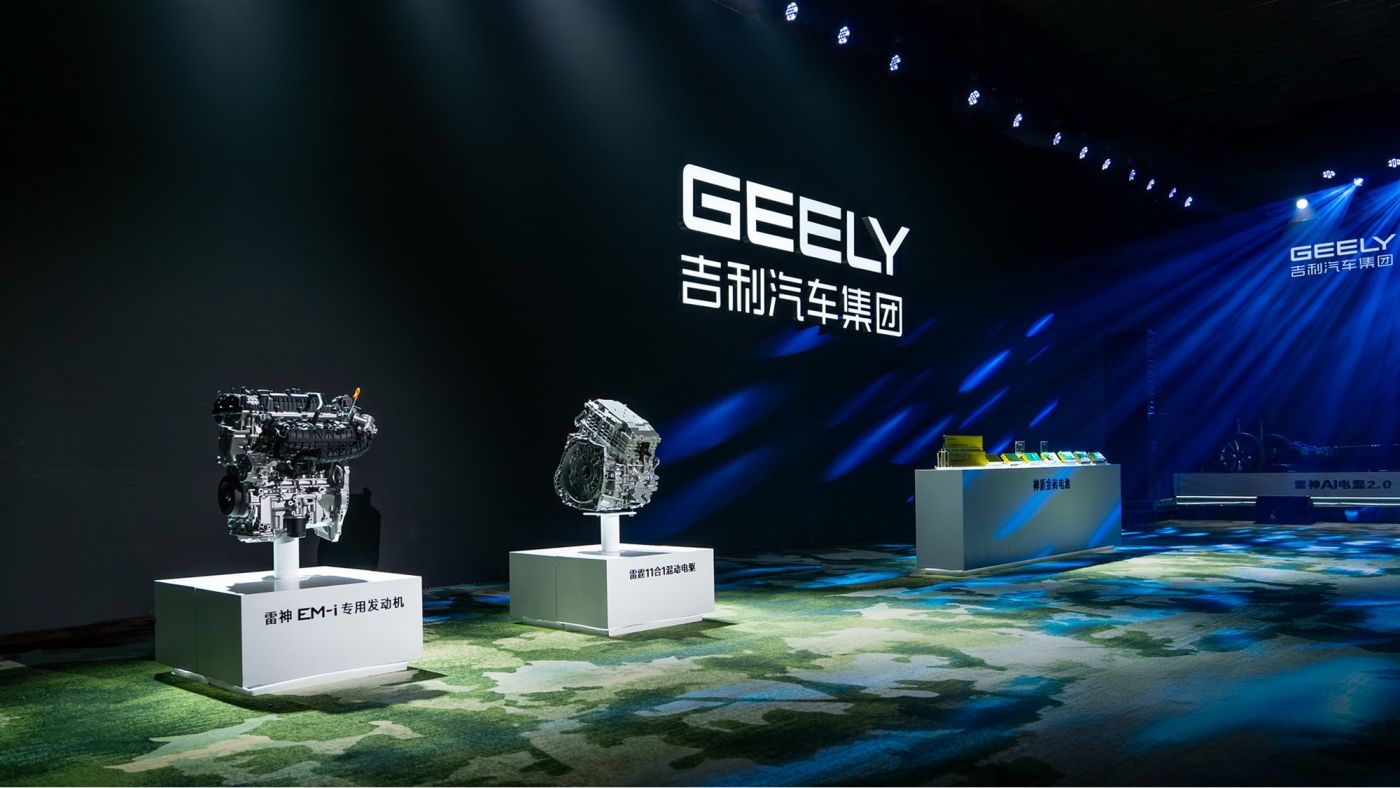 Geely_phev_02.jpg