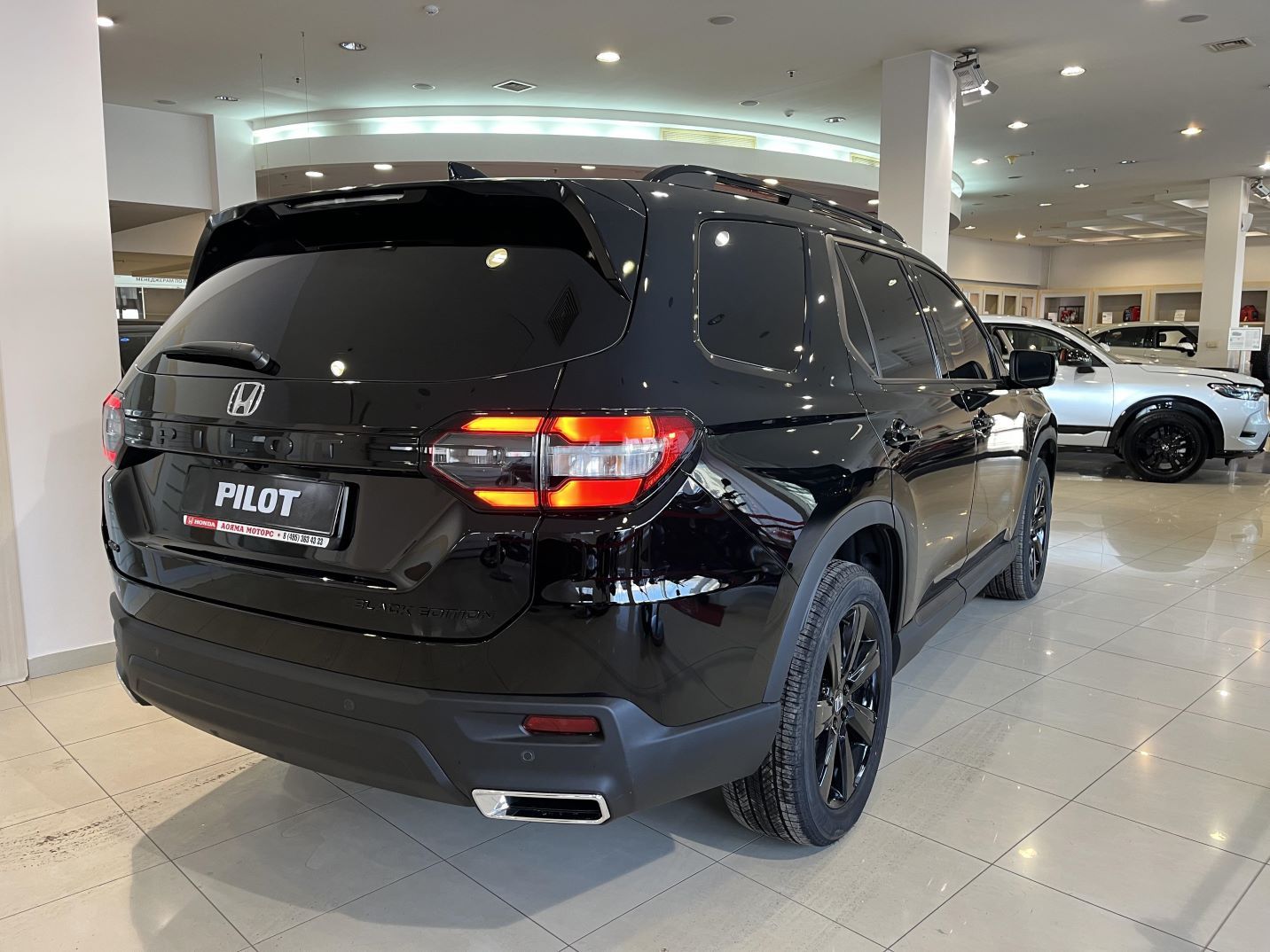 Honda Pilot Black.jpg