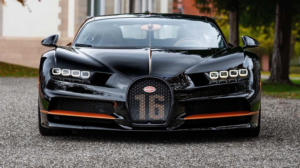 Bugatti представила последнюю модель гиперкара Chiron мощностью 1500  лошадиных сил - новости Cars.ru